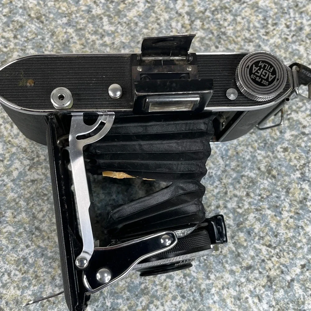 Agfa Ansco Viking Folding Camera Black Anastigmat f/6.3 Lens Vintage Display